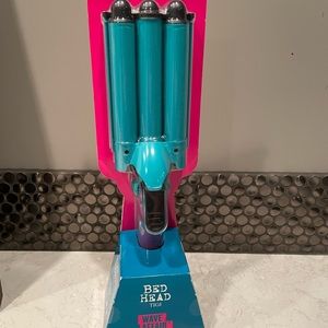 Wave Affair Jumbo 3 Barrel Hair Waver